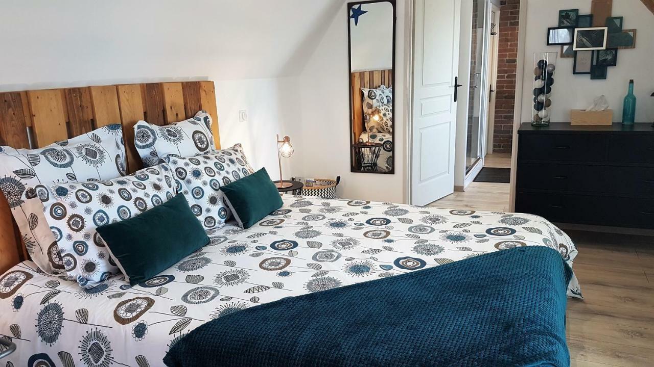 Le Clos Des Etoiles B&B Le Bugue Esterno foto